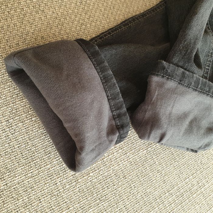 Spodnie jeans na podszewce czarne 140