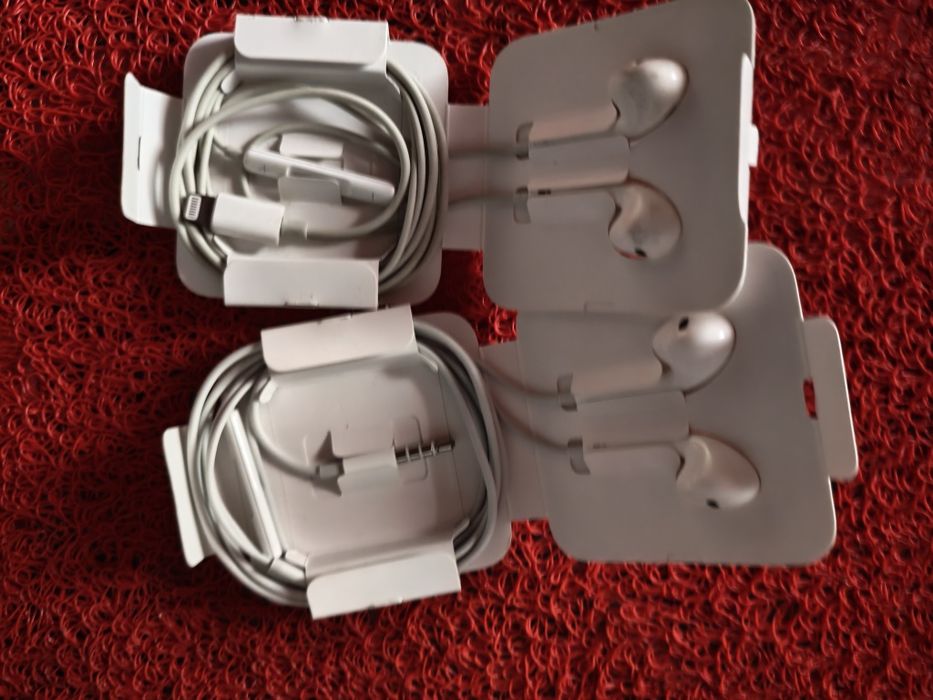 Навушники apple lightning and 3.5 jack