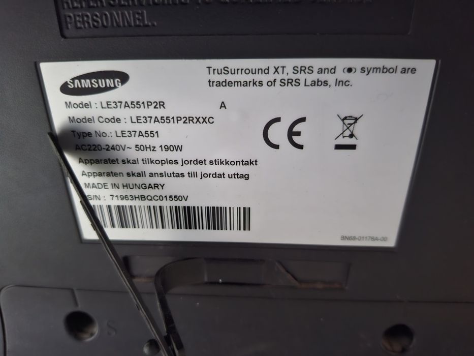 Telewizor Samsung LE37A551P2 z oryginalnym pilotem