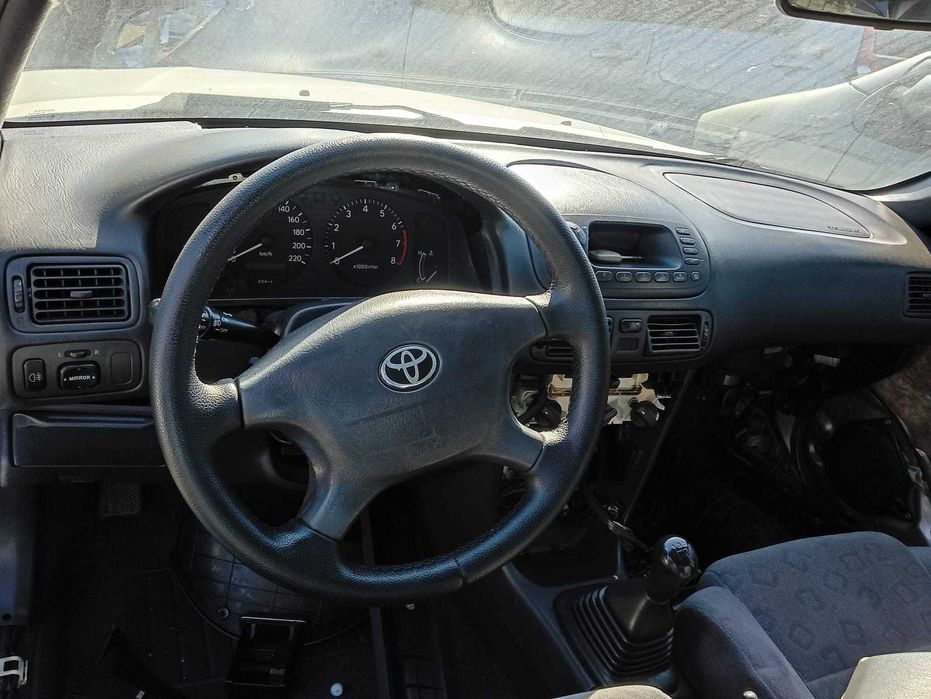 Toyota Corolla para peças