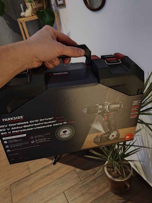PARKSIDE PERFORMANCE Akumulatorowa wiertarkowkrętarka z akumulatorem 4 Ah i ładowarką 4,5 A PABSP 20 Li C4