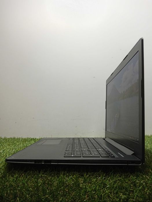 Ноутбук Lenovo Діагональ 15.6 (i3-6006U / 8 DDR4 / 120 SSD / IPS / 940MX 2 ГБ) Гарантія!