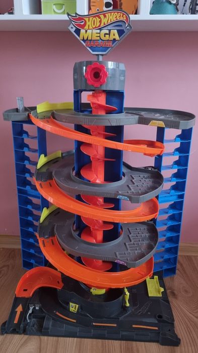 Mega Garaż Hot Weels