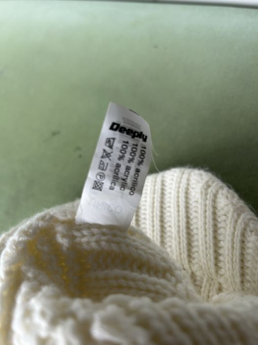 Gorro bege com pala Deeply