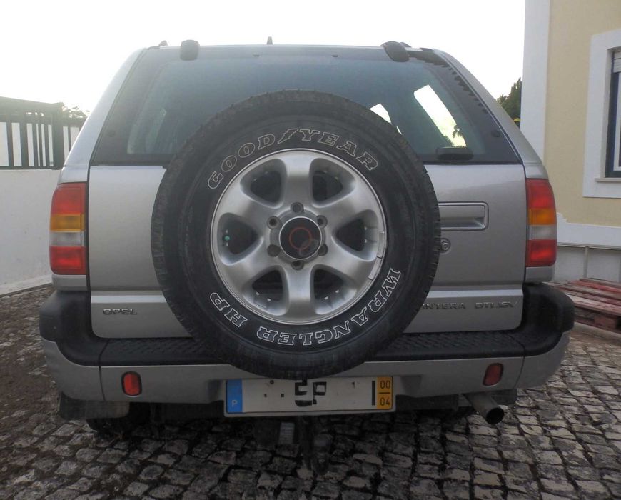 Opel Frontera B 2.2 DTI 16V, versão Limited, de 2000, com 112.000 km foto 4