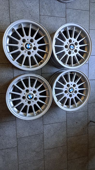 BMW E34 Felg oryginalne 16 Cali Komplet