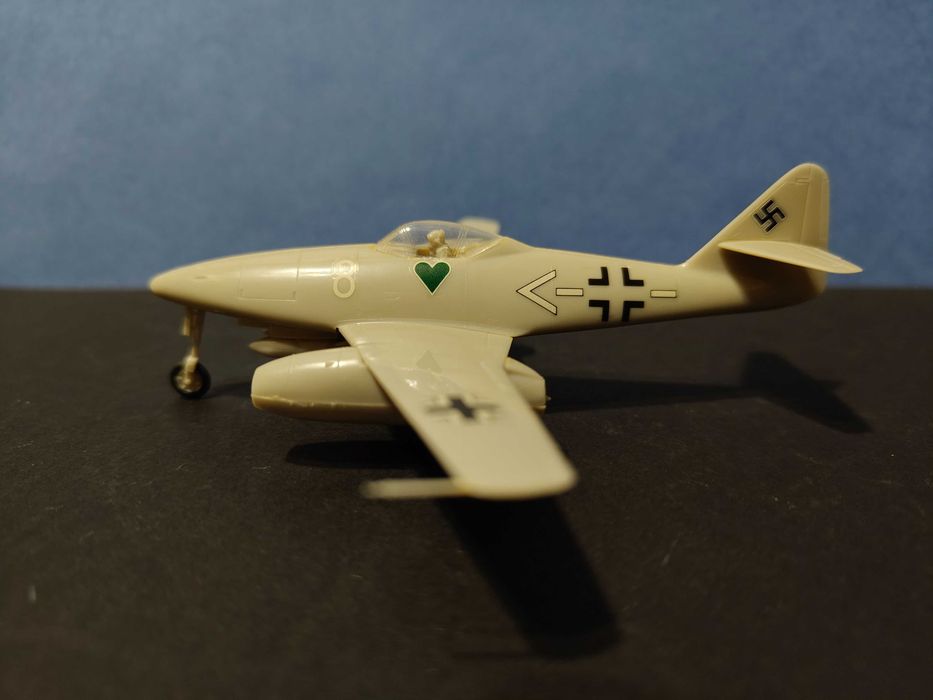 Samolot Messerschmitt Me 262   Tamiya 1:100