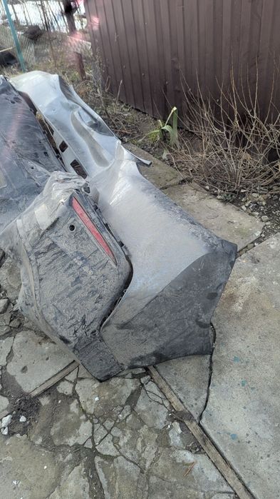 Задній бампер chevrolet volt 2, з пошкодженням