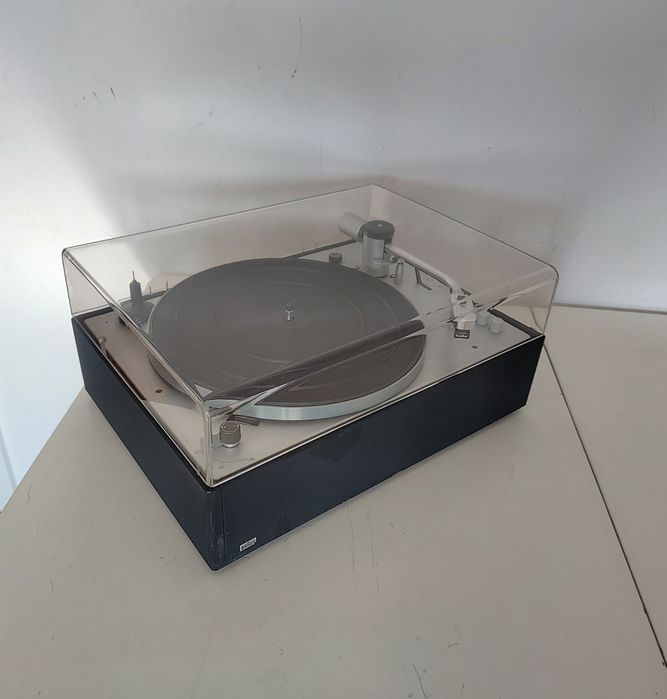 Braun PS-600 , konstrukcja Dieter Rama . Gramofon 220v