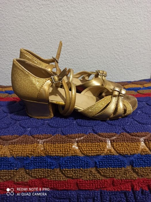 Туфли танцевальные блок каблук.