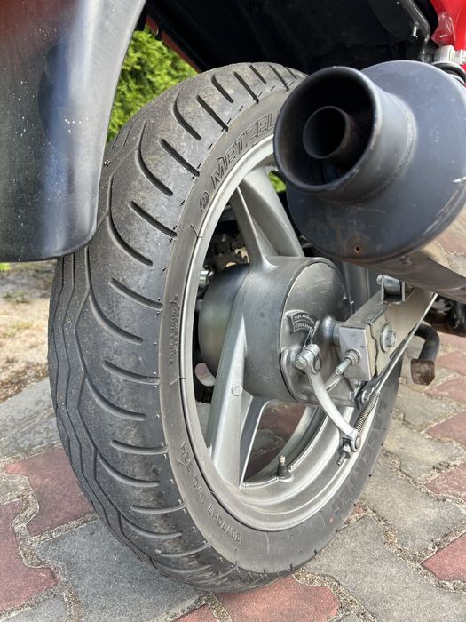 В продажі Kawasaki er 5