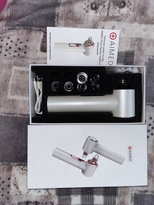 Вакуумний очищувач шкіри та пор AIMED Pore Cleaner Hot&Cold