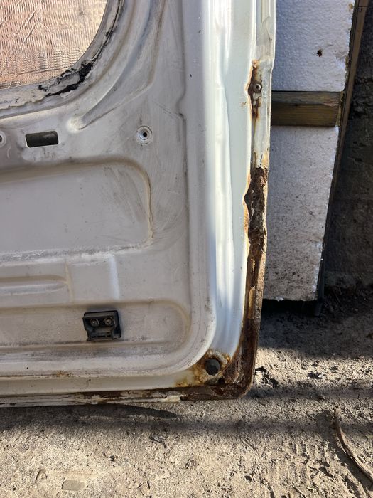 Дверка передня права пасажирська Mercedes Sprinter 906