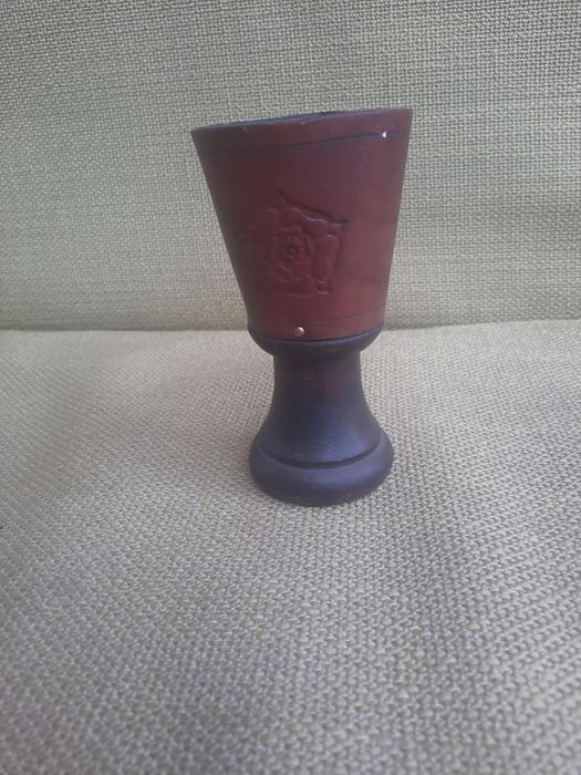 Кожаный кубок ручной работы бу