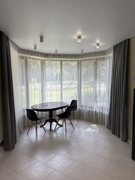 Будинок в кривині