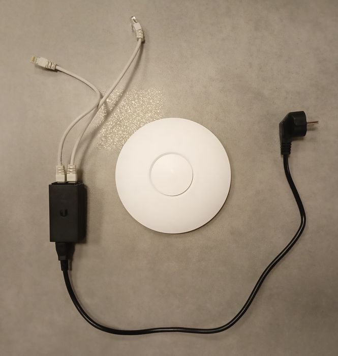 Ubiquiti UniFi AP-AC-LR z zasilaczem (3  sztuki)