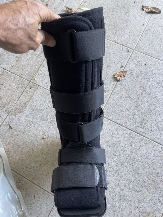 Bota tipo walker para recuperar fractura pé
