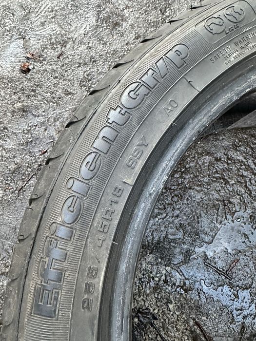 Шини 255 45 18 99Y Goodyear EfficientGrip комплект
