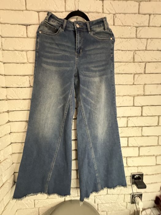 Женские джинсы кюлоты / wide leg, с необработанным краем