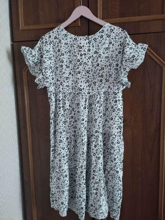 Продаю сукню красиву