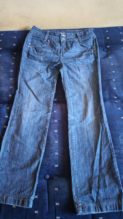 Spodnie dżinsowe damskie.