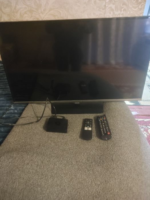 Телевізор самсунг 32