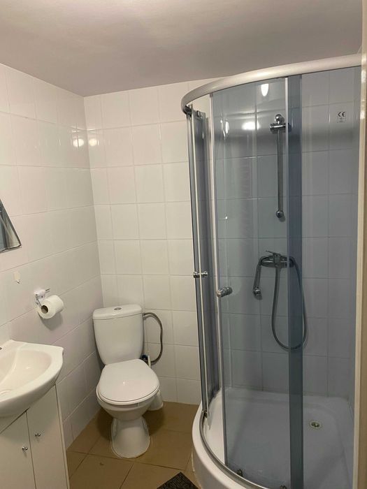 pokoje , kwatery , noclegi , hostel