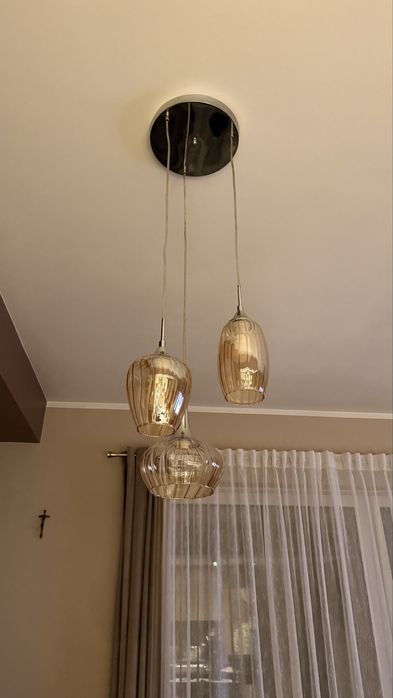 Lampa wiszaca trzypunktowa