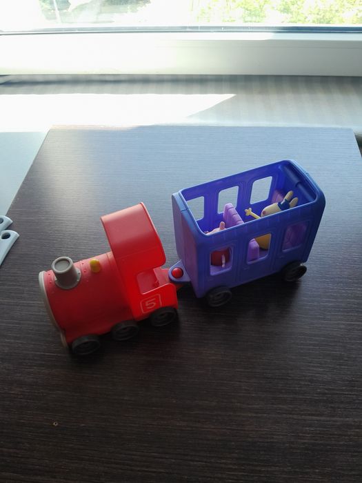 Pociąg Peppy z figurkami