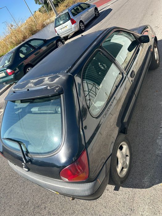 Ford Fiesta 1.8 2000 3portas
