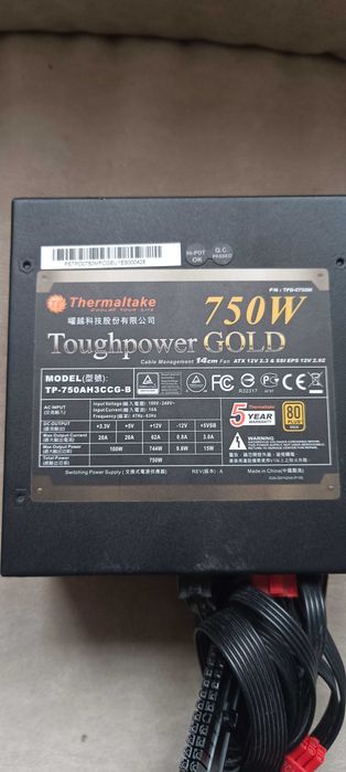 Thermaltake model TPD-0750M на 750 ватт. С сертификатом 80Plus Gold