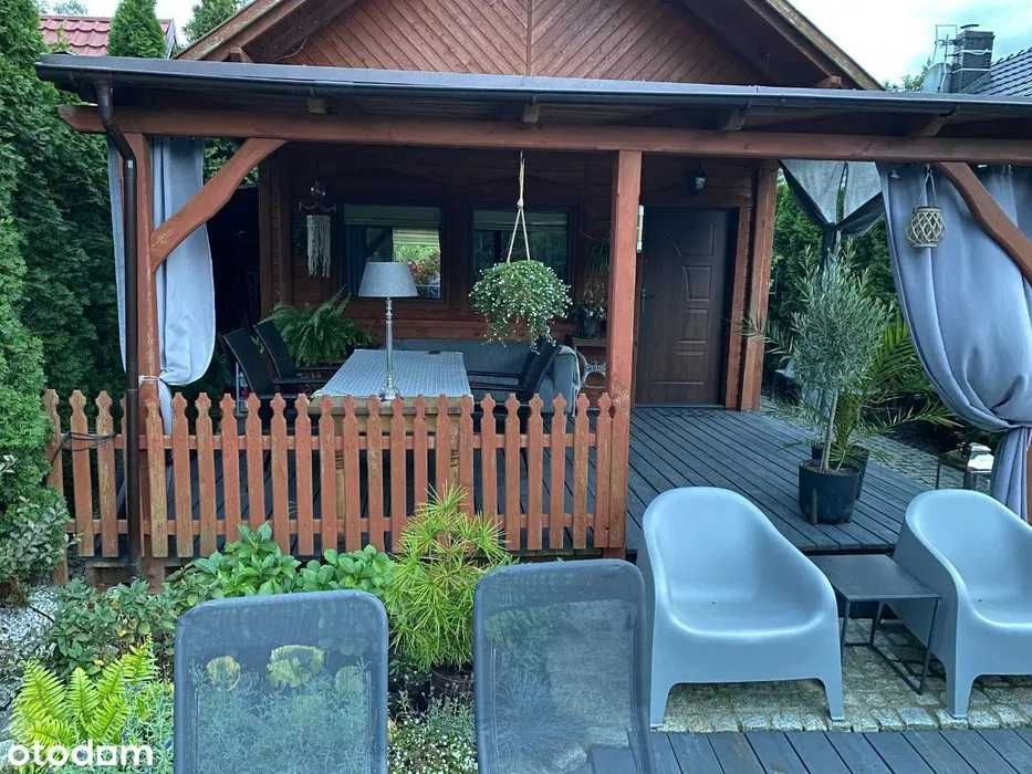 Domek letniskowy z prywatnym zejściem do jeziora