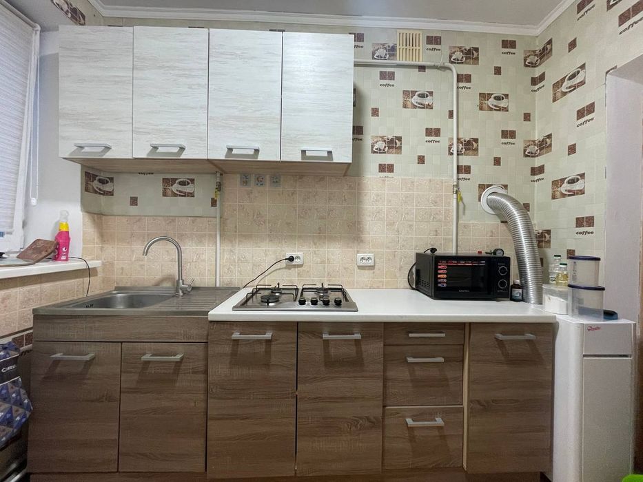 Продам кухню!!! В новому стані, вмонтована варочна поверхність