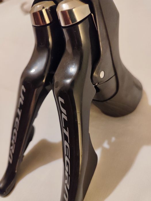 Manetes Shimano Ultegra r8000 2x11v