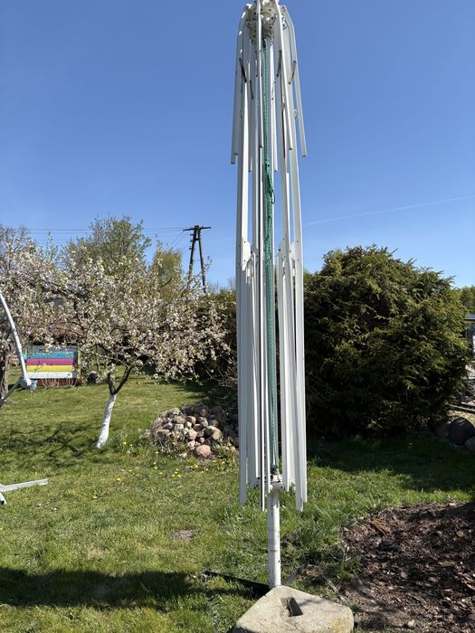 Parasol ogrodowo kawiarniany - stelaż z podstawą