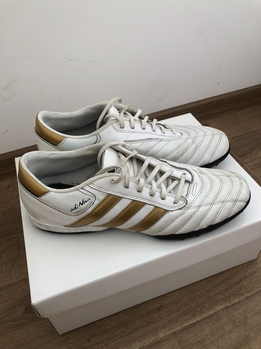 Сороконожки Adidas Adinova