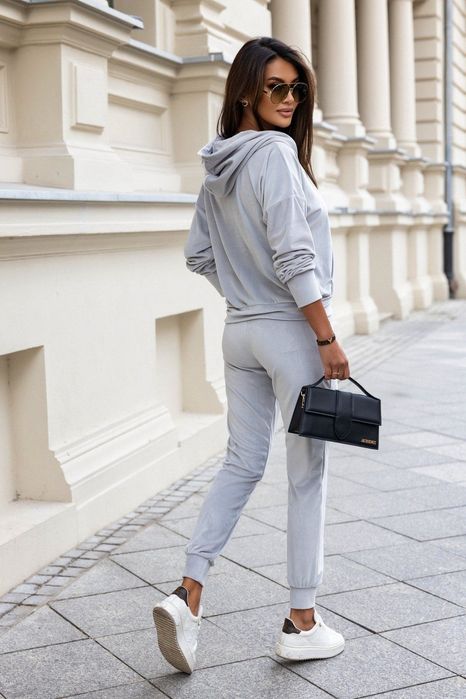 Miękki dres szary z weluru