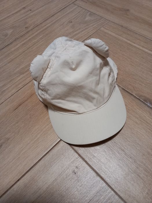 Czapeczka z daszkiem i osłoną na kark