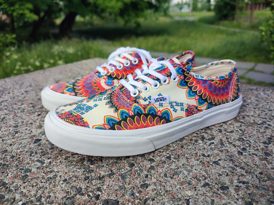VANS женские кеды размер 37 (7.5)