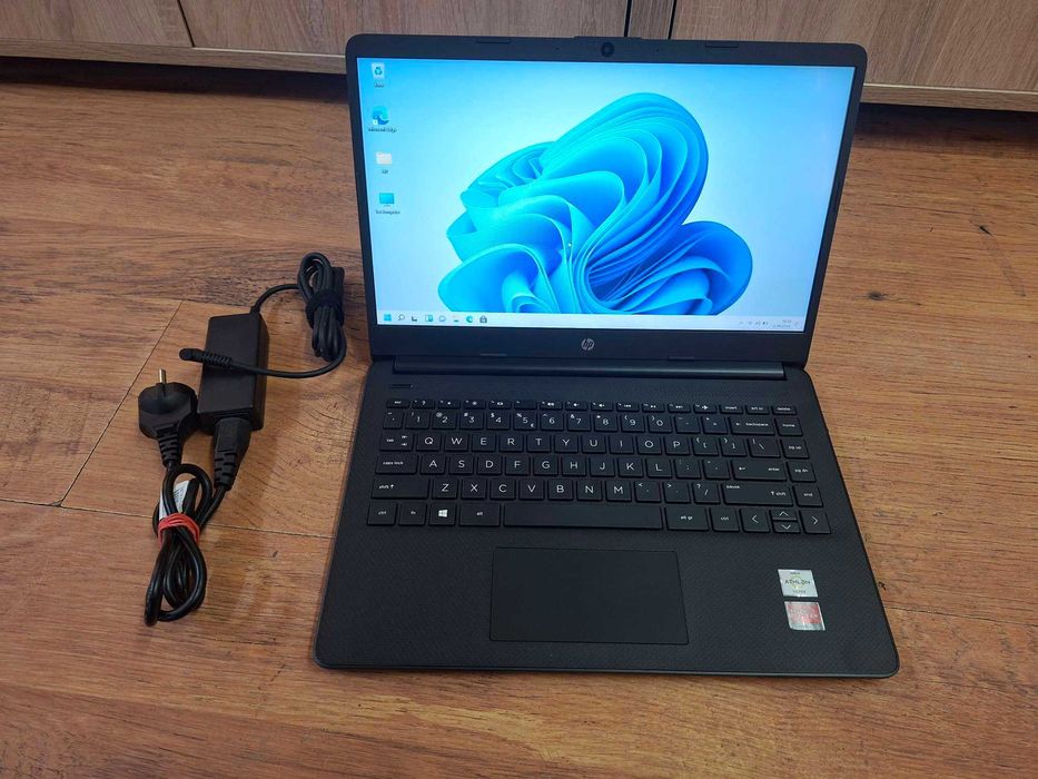 Laptop HP 14s - 14" AMD Athlon Silver 3050U 4GB 128SSD Win11 Nowy