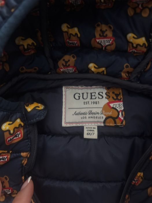 Куртка брендовая Guess (оригиналнал) для иальчика  (девочки)  4-6лет