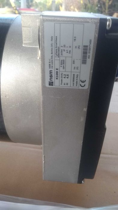 НОВЫЙ Генератор 4,2/4,5квт 230 вольт с двигателем honda gx270