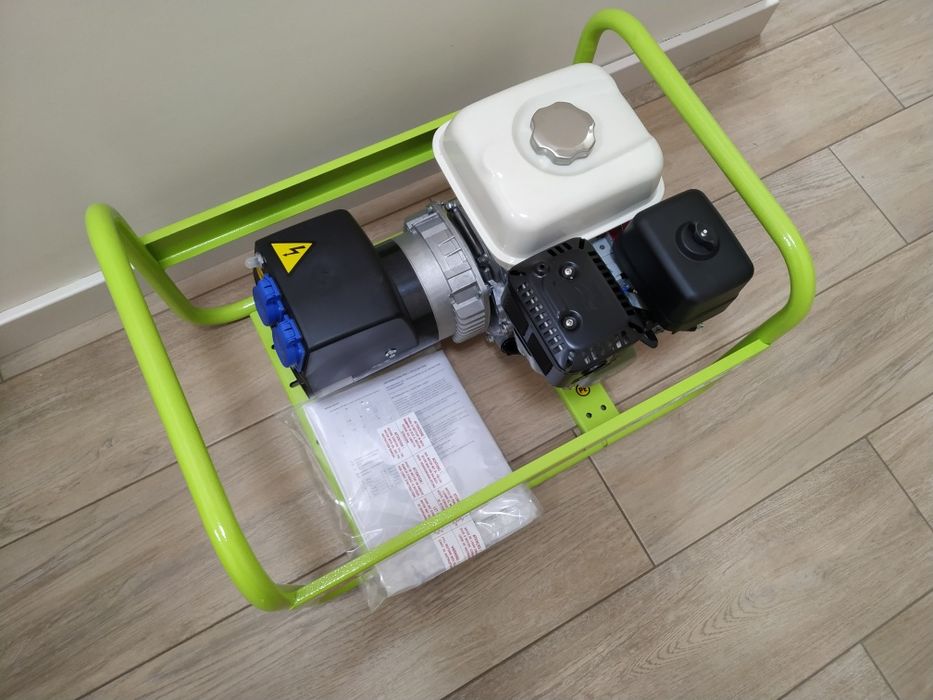 Бензиновый генератор PRAMAC E3200 2,6 кВт (Honda GX160)