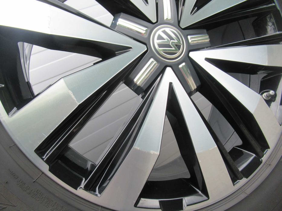 Alu+opony lato R20 VW AMAROK 5x120    4521