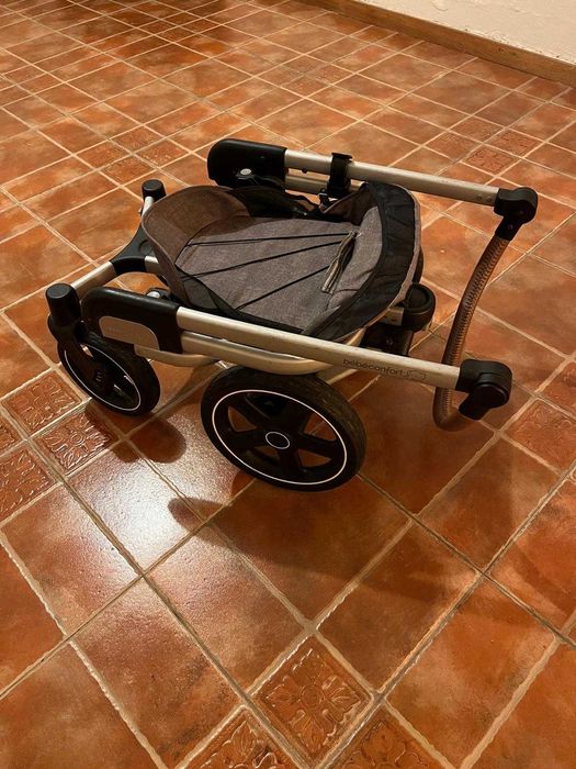 Carrinho de Passeio Bébé Confort Nova - usado