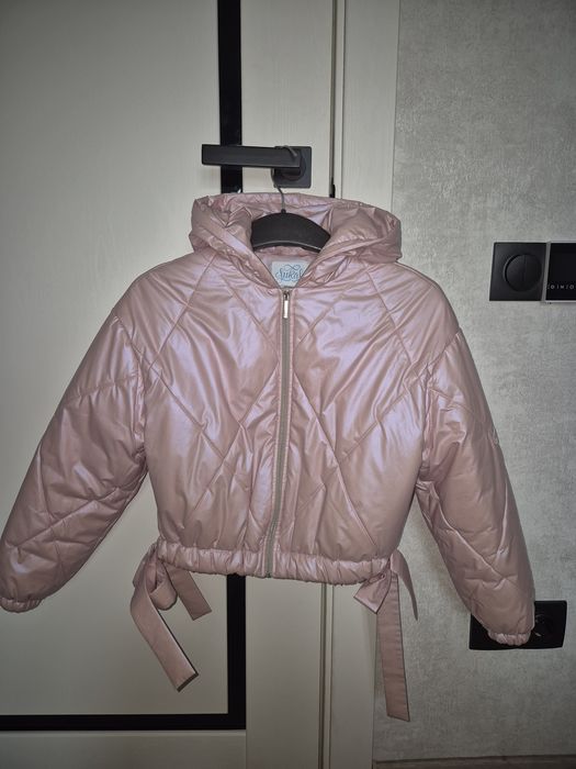 Куртка + кепка на дівчинку