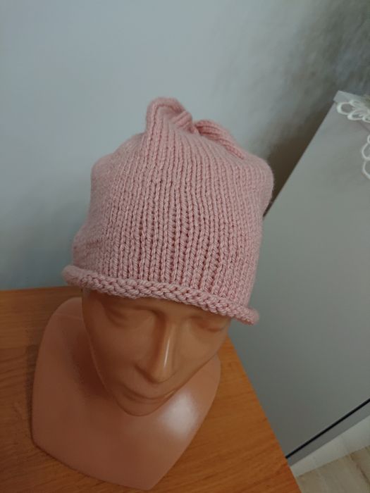 Czapka ręcznie robiona