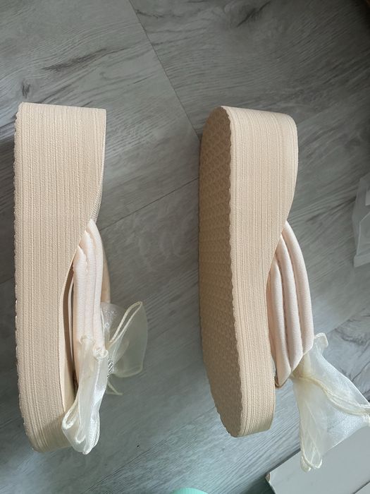 Nowe klapki damskie 37