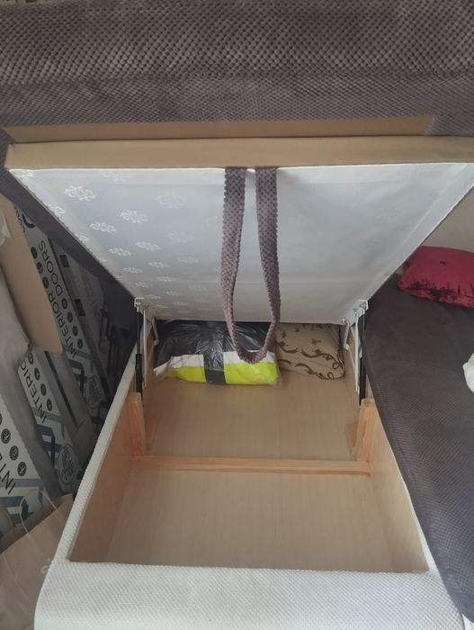 Диван в задовільному стані