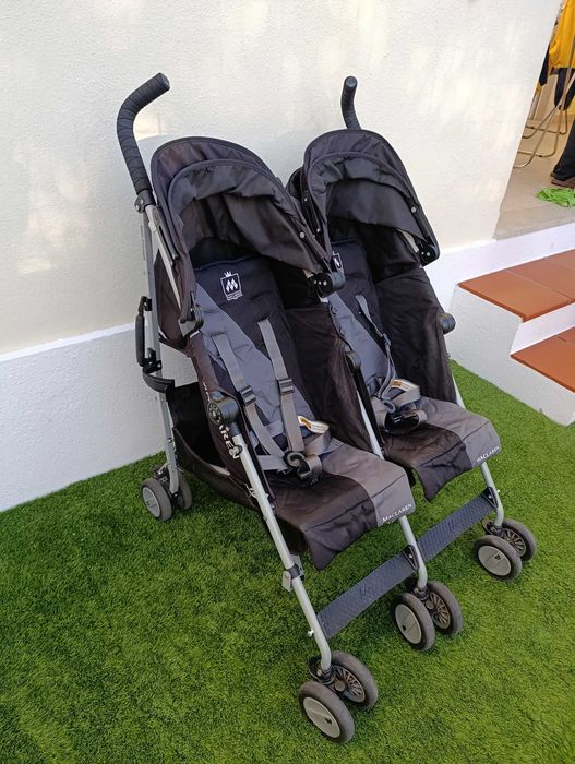 Carrinho gêmeos Maclaren